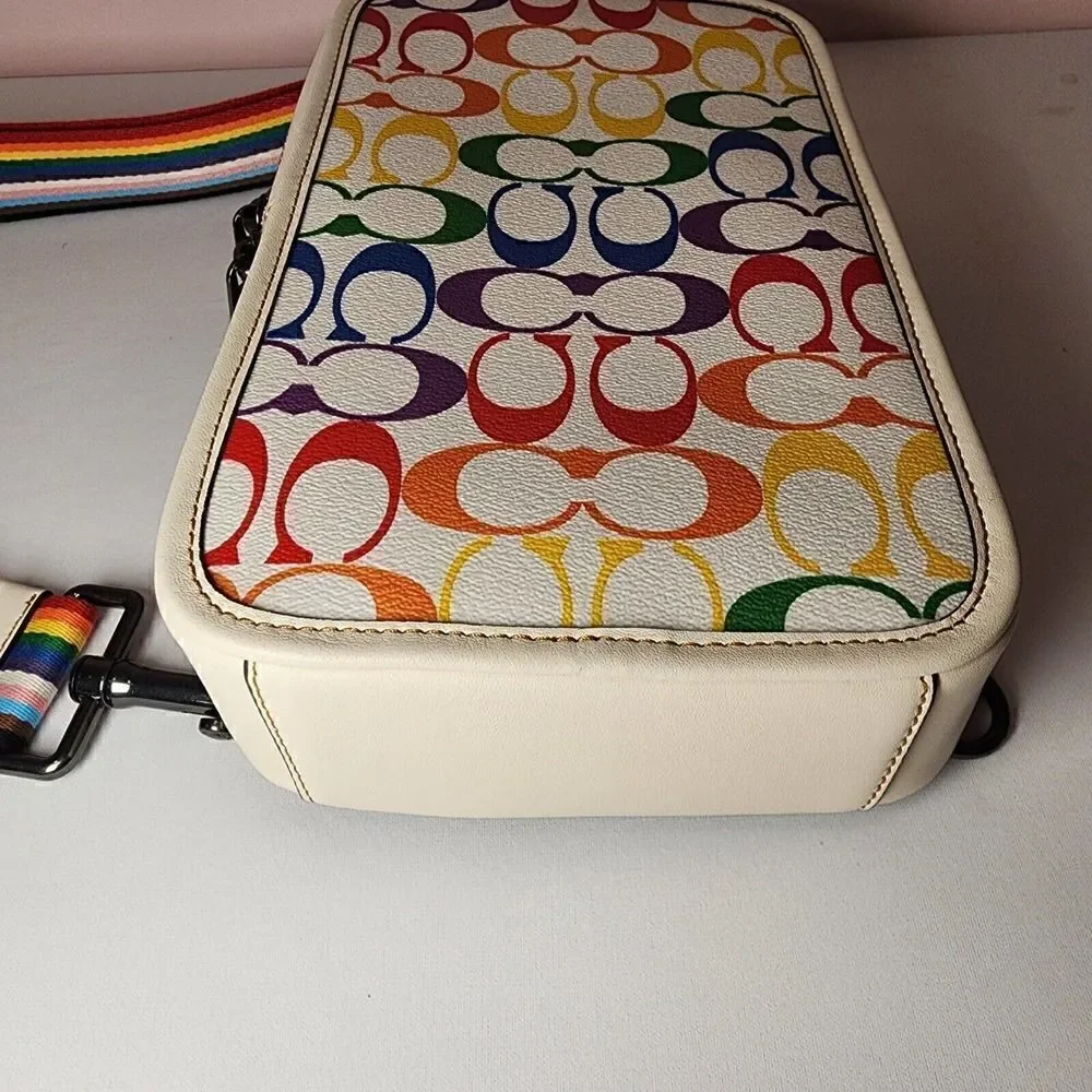 NWT Coach CJ581 MEN'S Sullivan Pack In Rainbow Signature Canvas